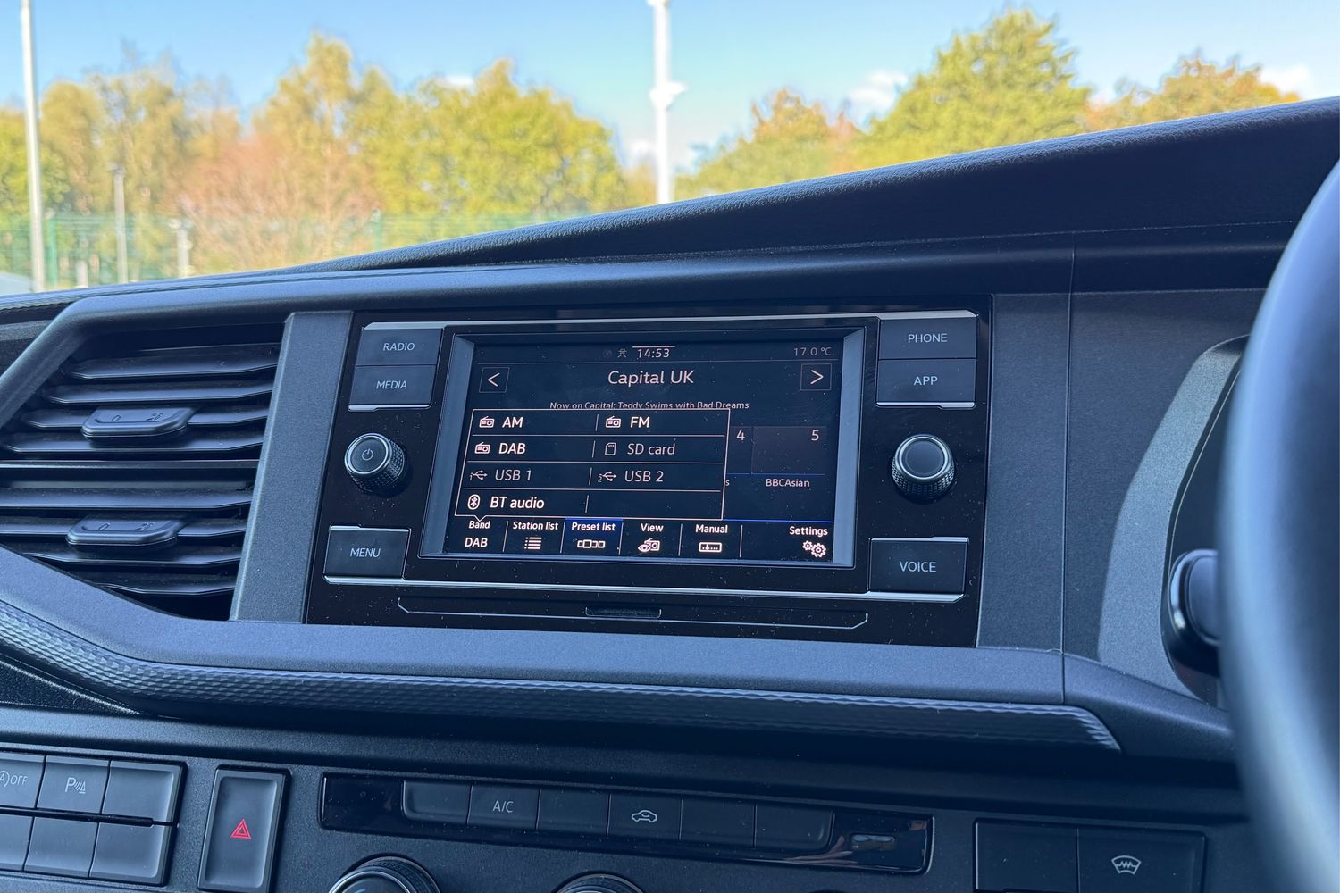 Used Volkswagen Transporter 2024 for sale - 77128919: Photo 46