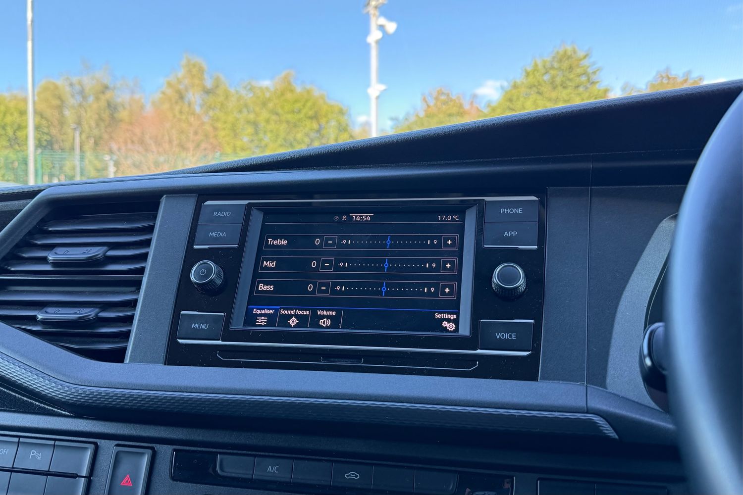 Used Volkswagen Transporter 2024 for sale - 77128919: Photo 50