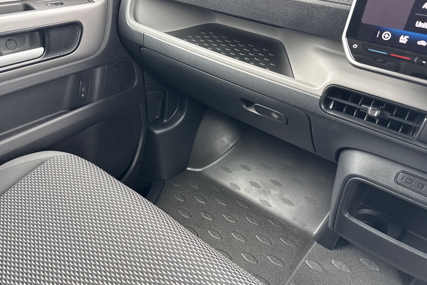 Used Volkswagen ID. Buzz Cargo 2024 for sale - 76540980: Photo 19