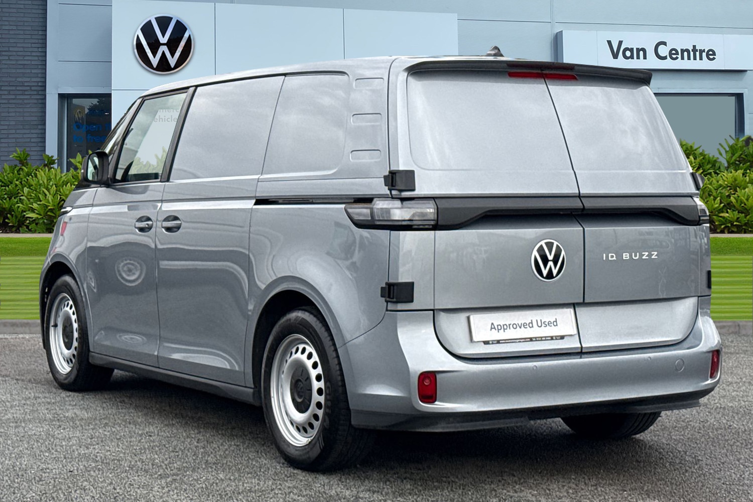 Used Volkswagen ID. Buzz Cargo 2024 for sale - 76540980: Photo 2