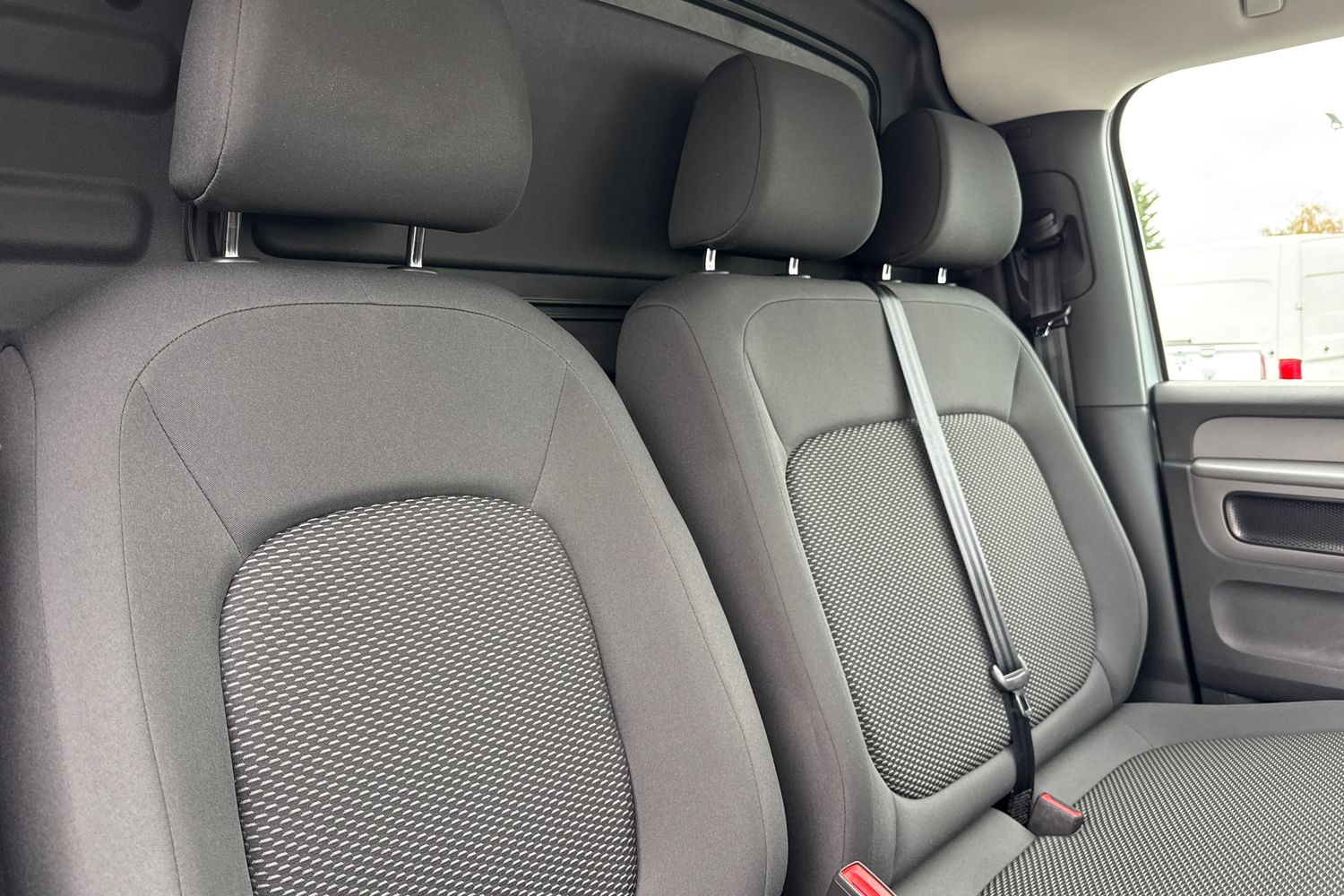 Used Volkswagen ID. Buzz Cargo 2024 for sale - 76540980: Photo 23