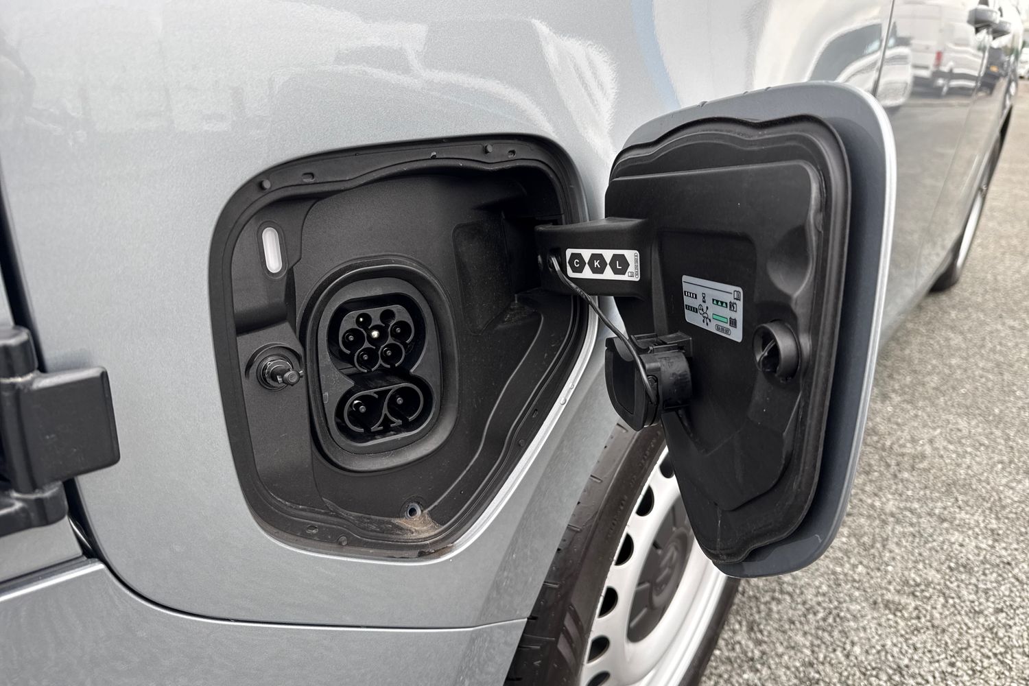 Used Volkswagen ID. Buzz Cargo 2024 for sale - 76540980: Photo 24