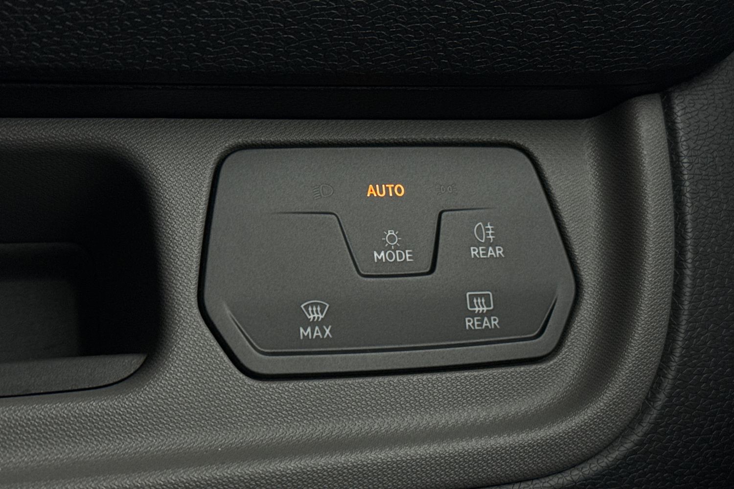 Used Volkswagen ID. Buzz Cargo 2024 for sale - 76540980: Photo 40