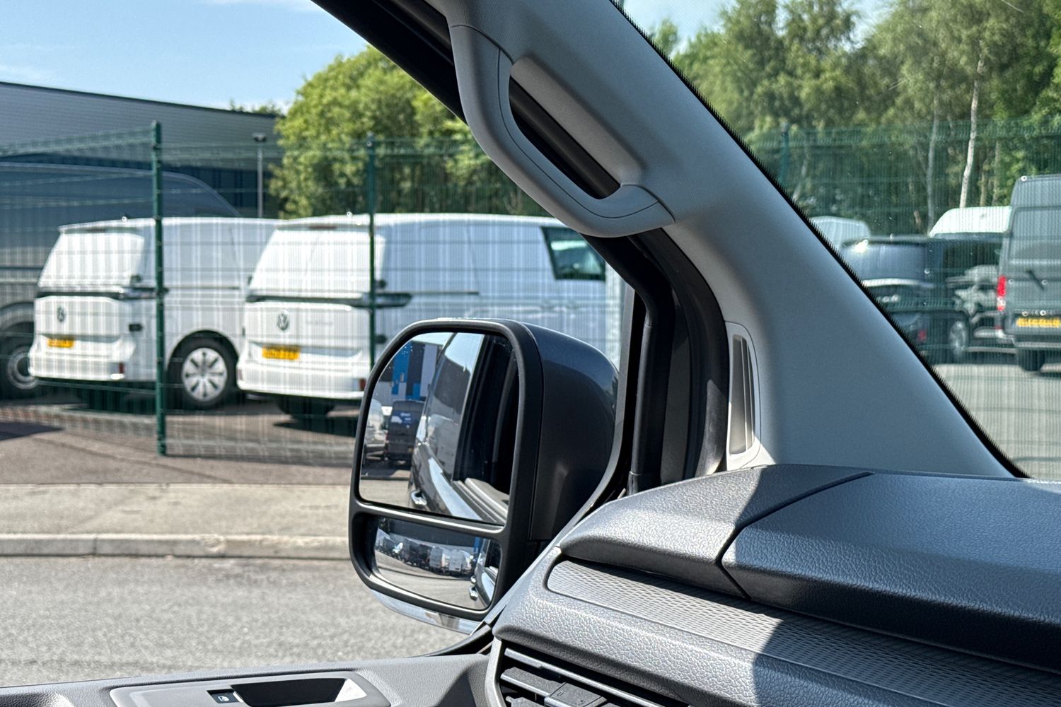 Used Volkswagen Transporter 2025 for sale - 77477149: Photo 49