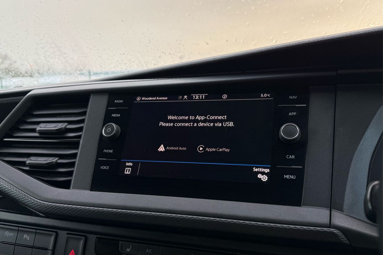 Used Volkswagen Transporter 2024 for sale - 77135462: Photo 38