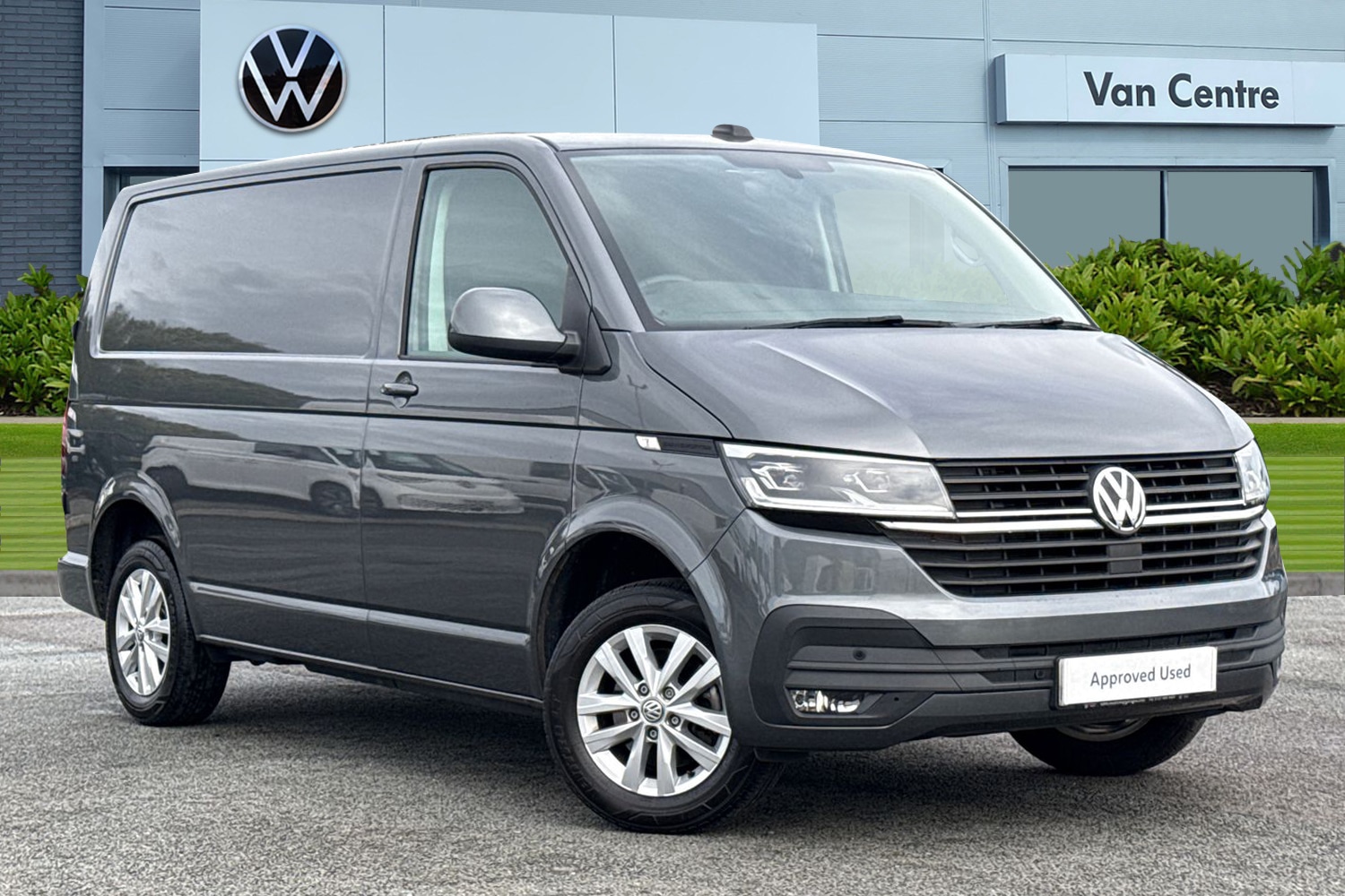 Used Volkswagen Transporter 2024 for sale - 76805352: Photo 1