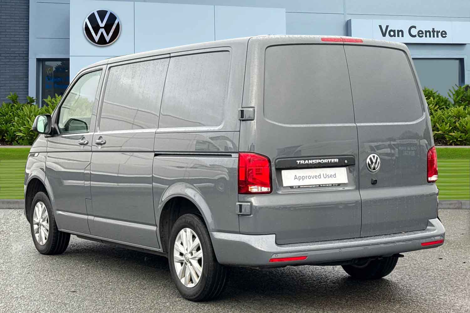 Used Volkswagen Transporter 2024 for sale - 76569623: Photo 2