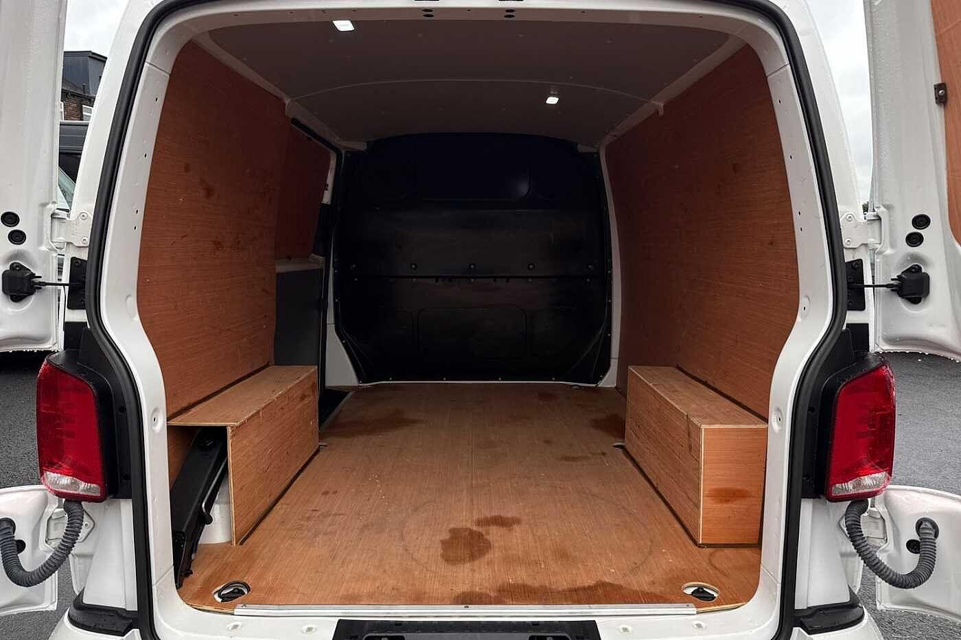 Used Volkswagen Transporter 2024 for sale - 76884167: Photo 9