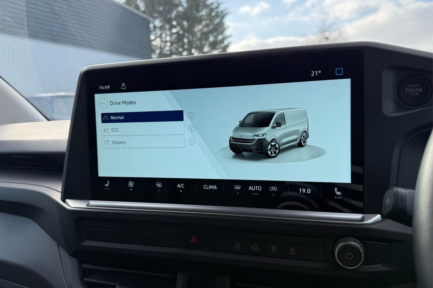 Used Volkswagen Transporter 2025 for sale - 77747670: Photo 46