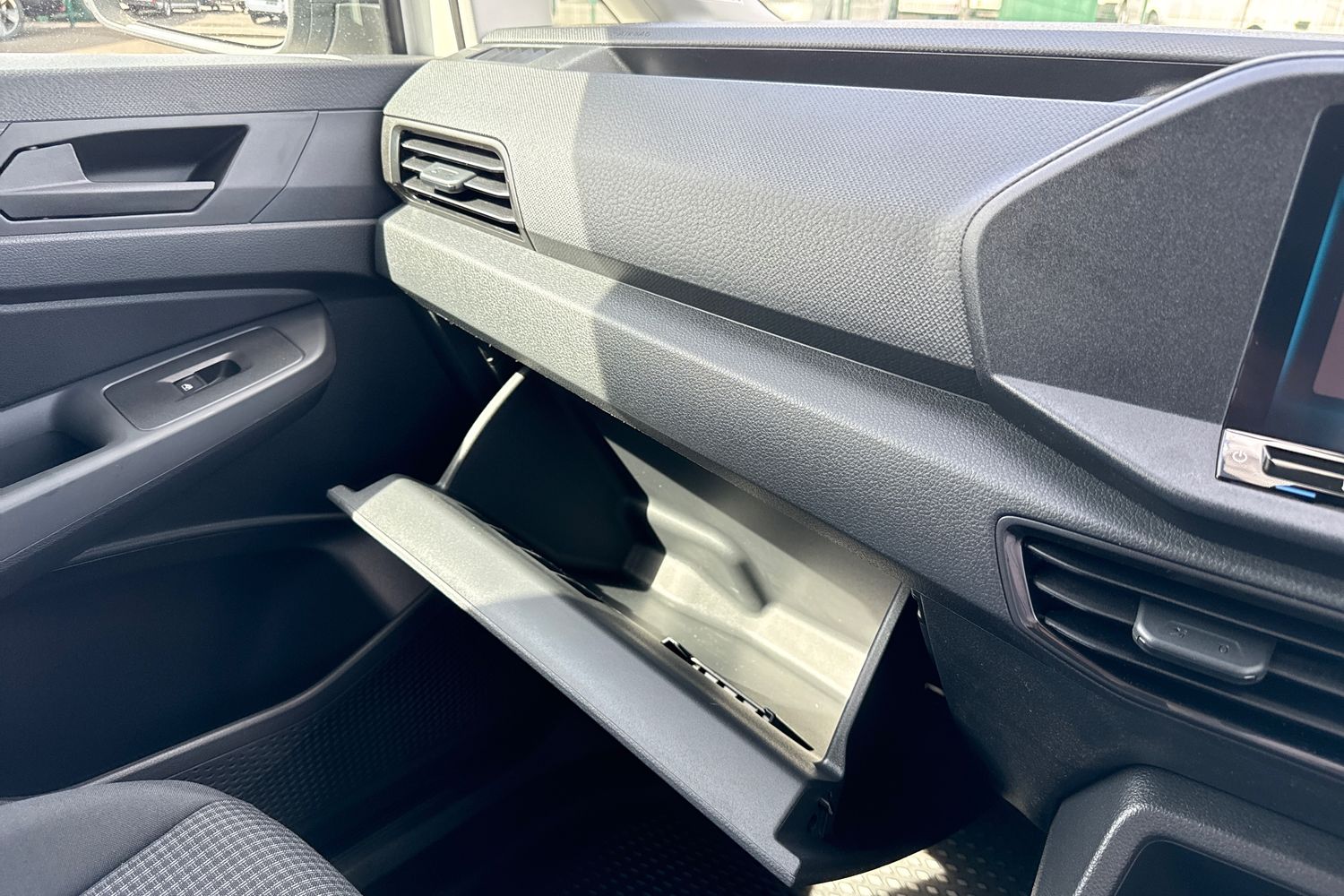 Used Volkswagen Caddy Maxi 2025 for sale - 77535462: Photo 41