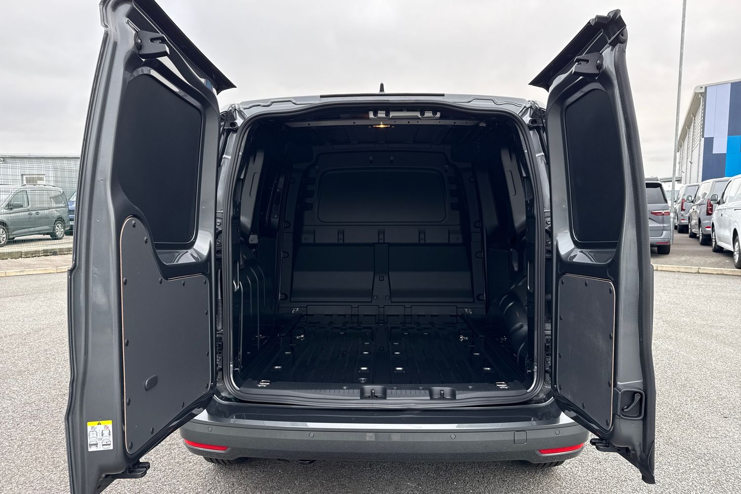 Used Volkswagen Caddy 2025 for sale - 77071940: Photo 6