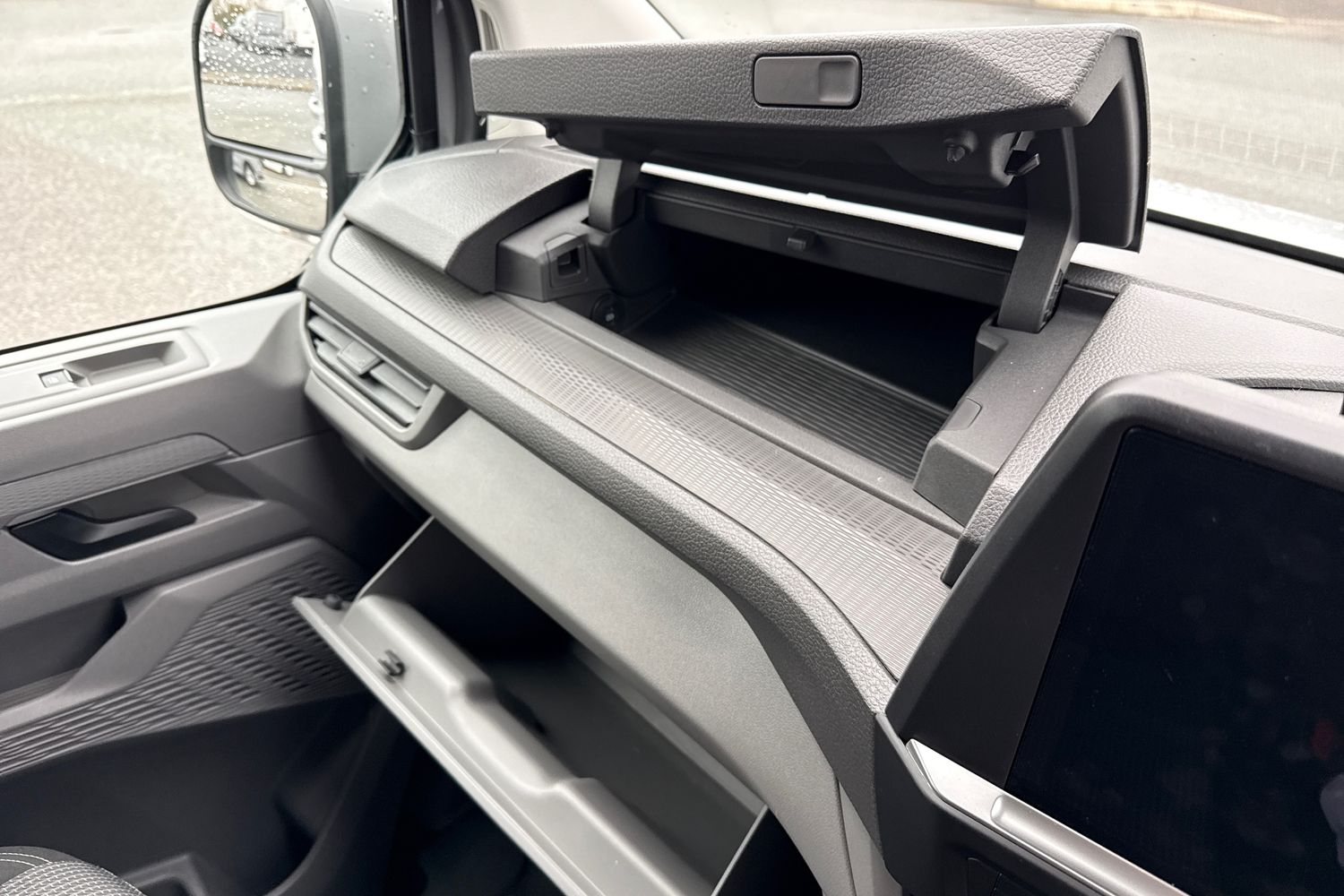 Used Volkswagen Transporter 2025 for sale - 77758468: Photo 34