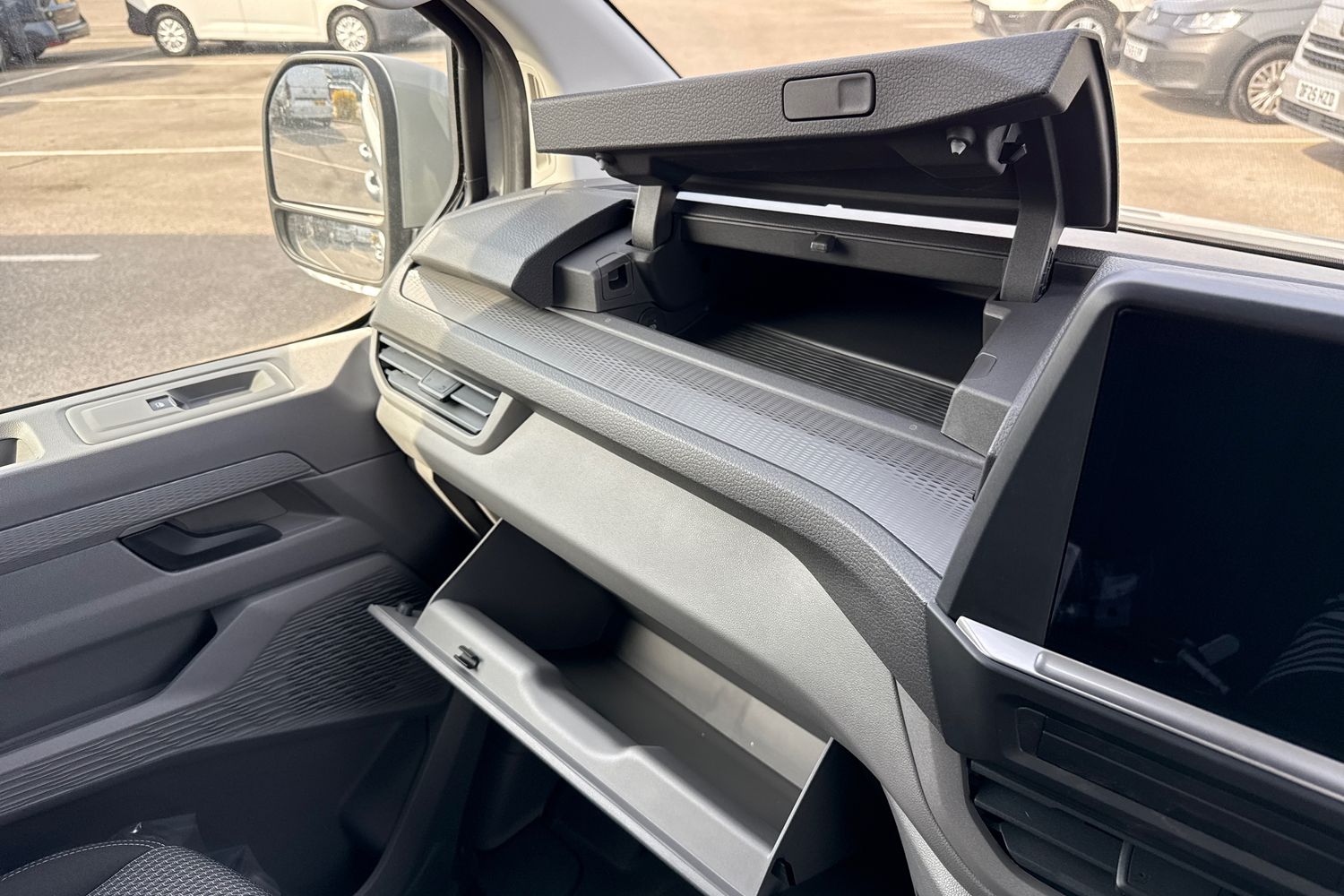 Used Volkswagen Transporter 2026 for sale - 78121148: Photo 33