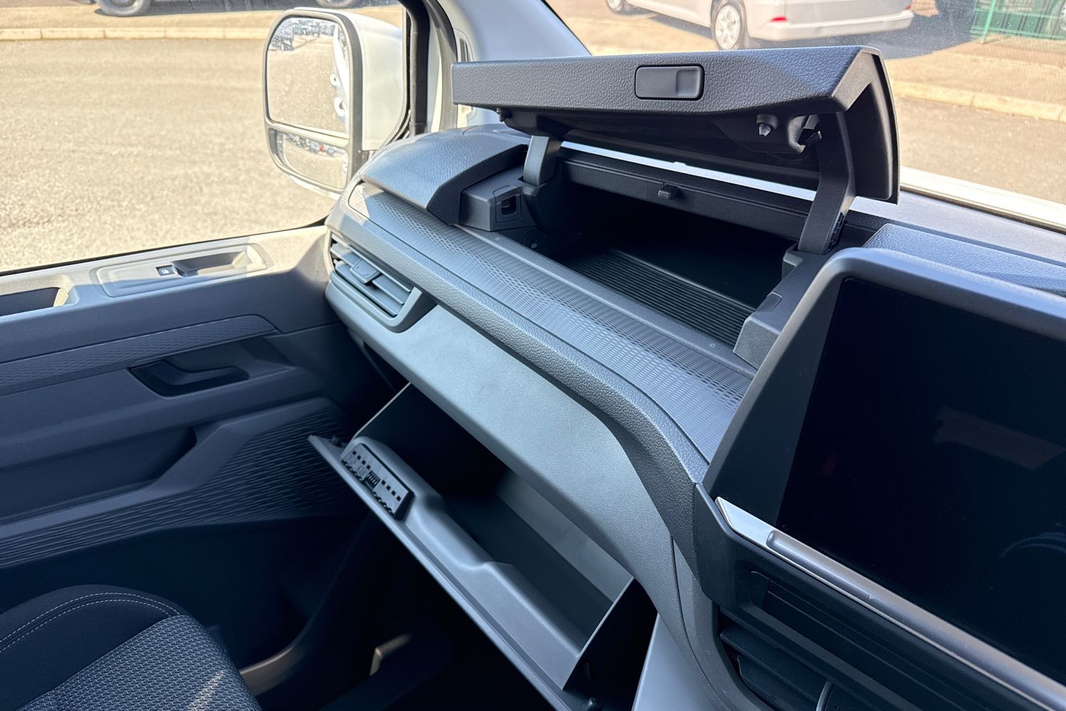 Used Volkswagen Transporter 2026 for sale - 78055931: Photo 31