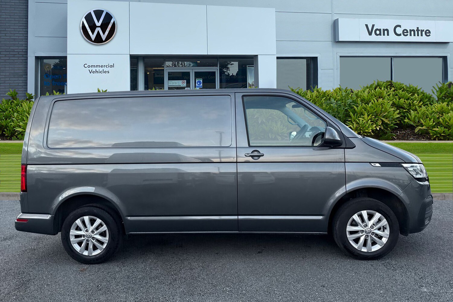 Used Volkswagen Transporter 2024 for sale - 76576212: Photo 3