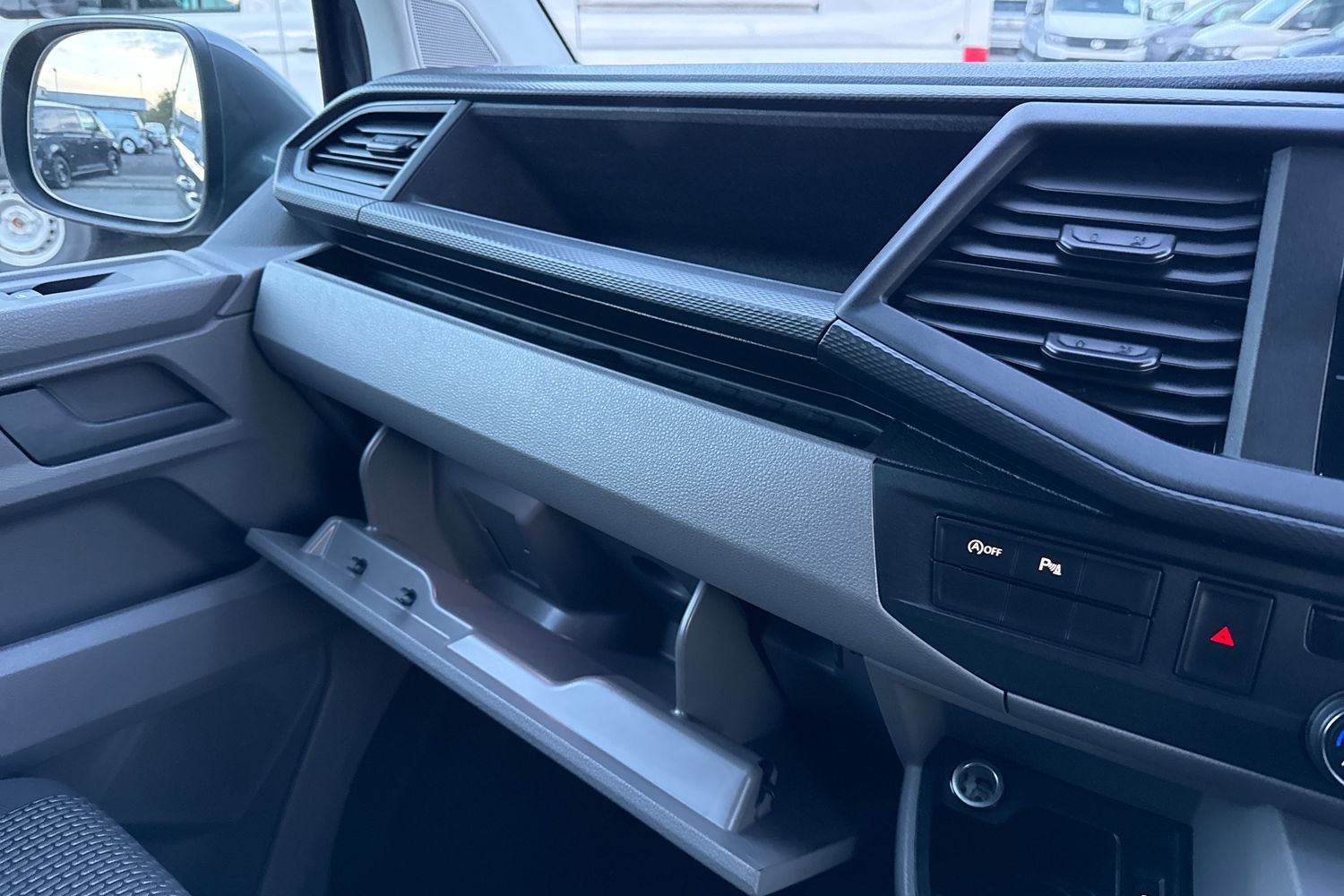 Used Volkswagen Transporter 2024 for sale - 76576212: Photo 34