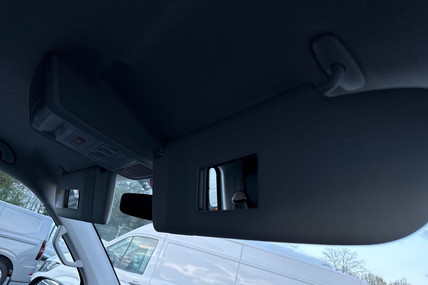 Used Volkswagen Transporter 2024 for sale - 76576212: Photo 43