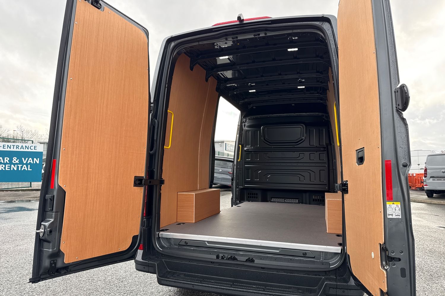 Used Volkswagen Crafter 2025 for sale - 77593590: Photo 35