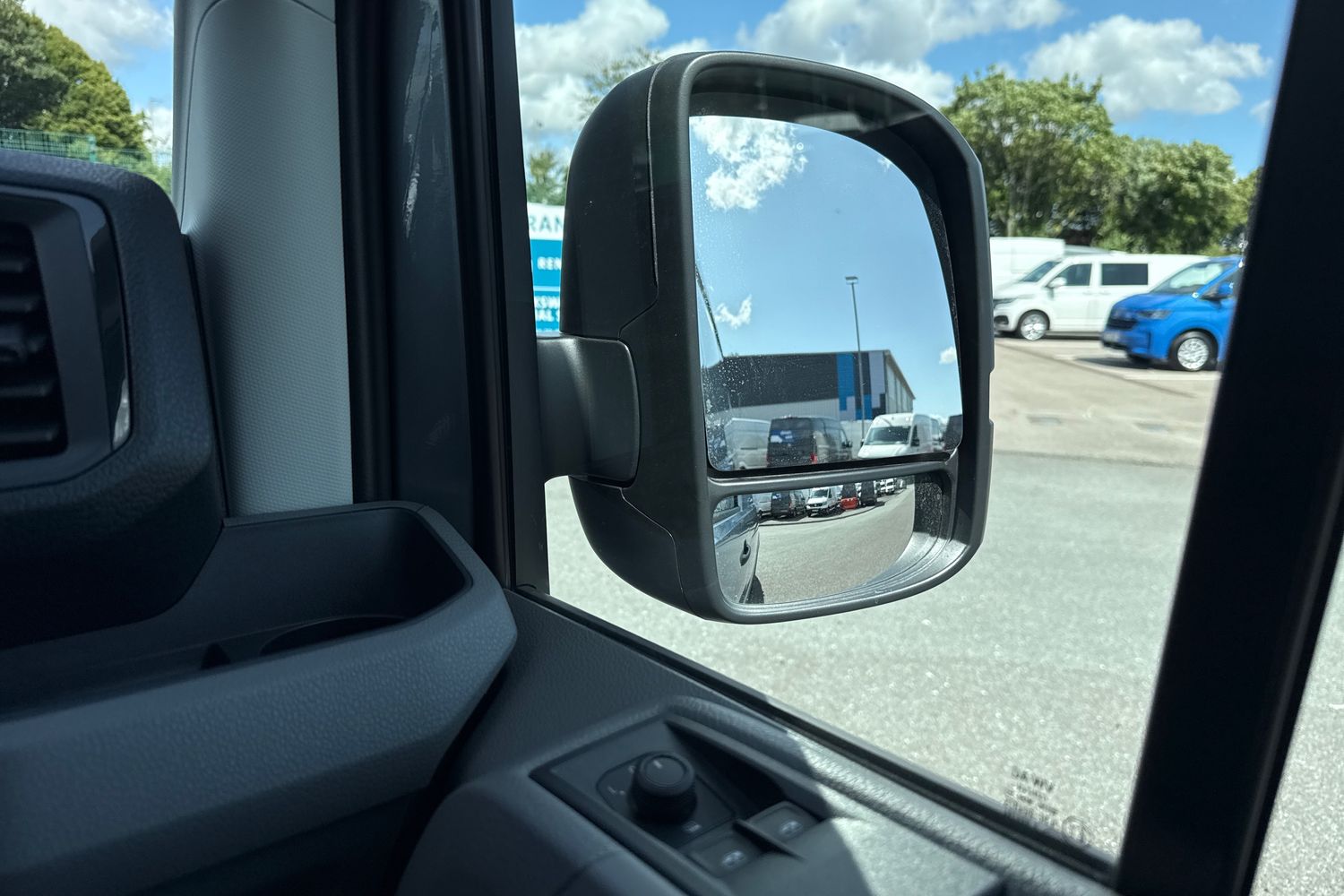 Used Volkswagen Crafter 2025 for sale - 77236113: Photo 21