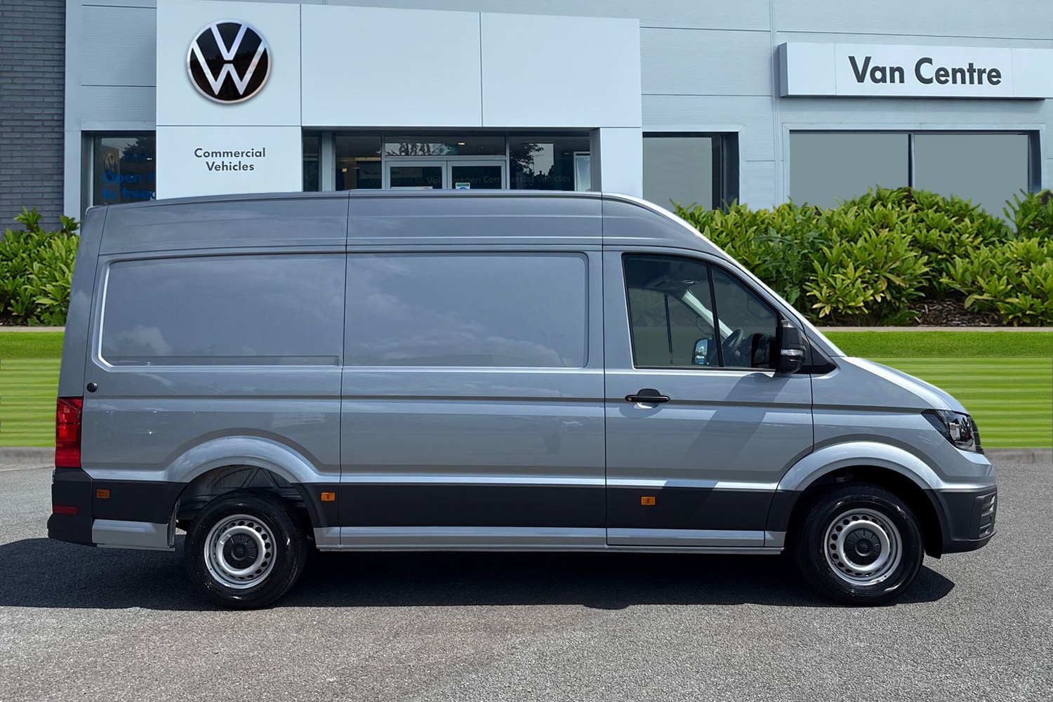 Used Volkswagen Crafter 2025 for sale - 77236113: Photo 3