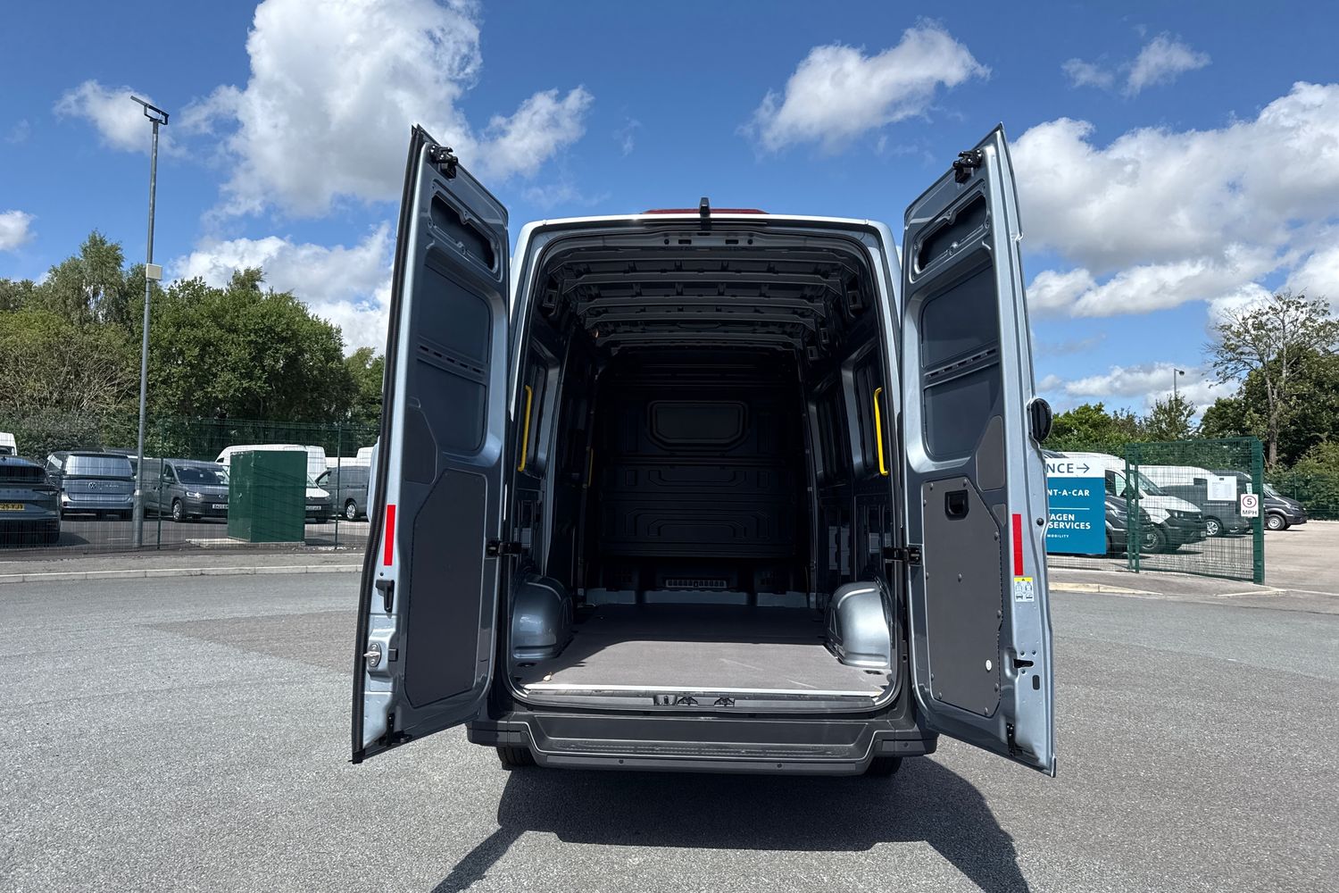 Used Volkswagen Crafter 2025 for sale - 77236113: Photo 7