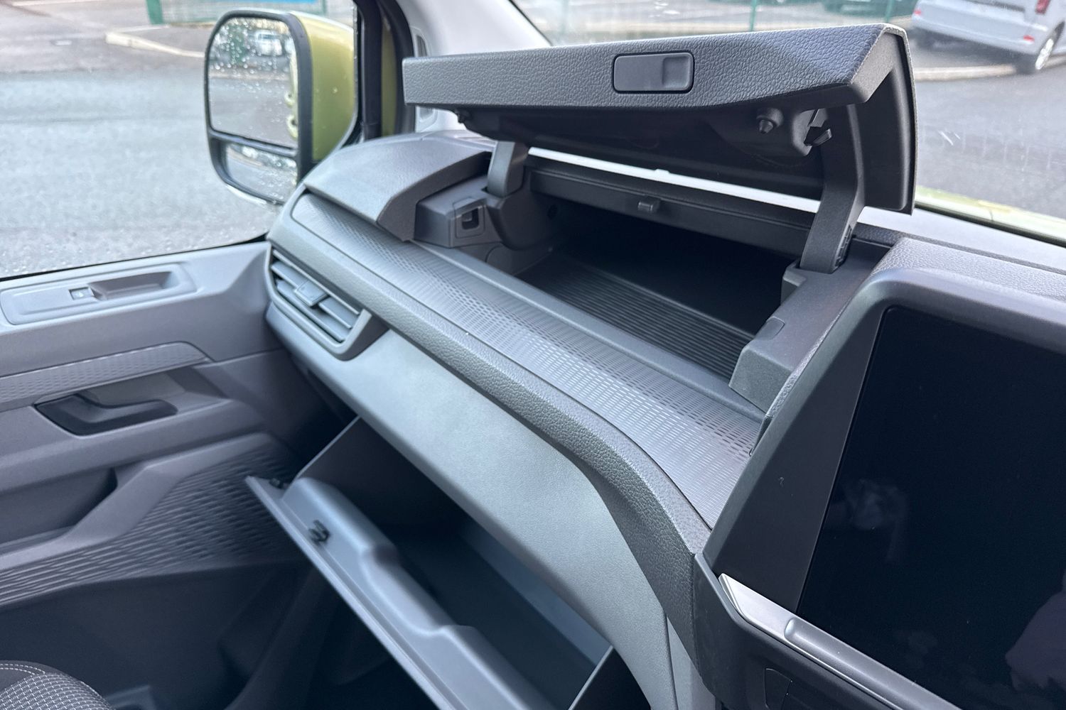 Used Volkswagen Transporter 2025 for sale - 77014031: Photo 33