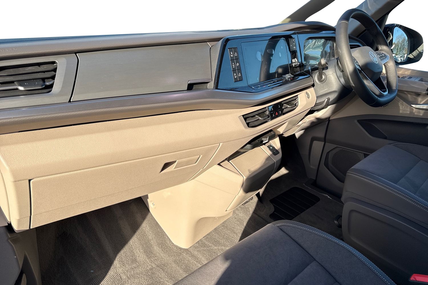 Used Volkswagen California 2025 for sale - 77080047: Photo 14