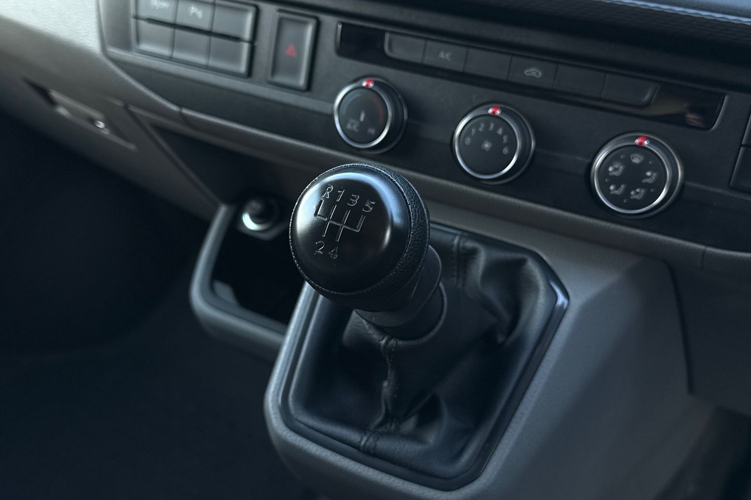 Used Volkswagen Transporter 2024 for sale - 76401719: Photo 22