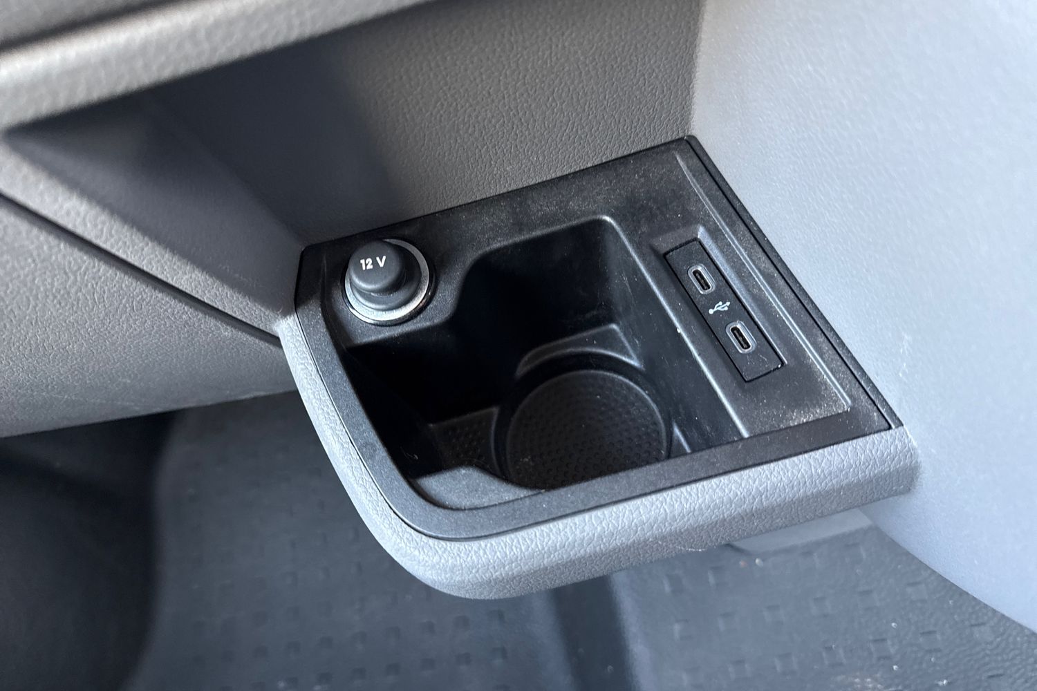 Used Volkswagen Transporter 2024 for sale - 76401719: Photo 32