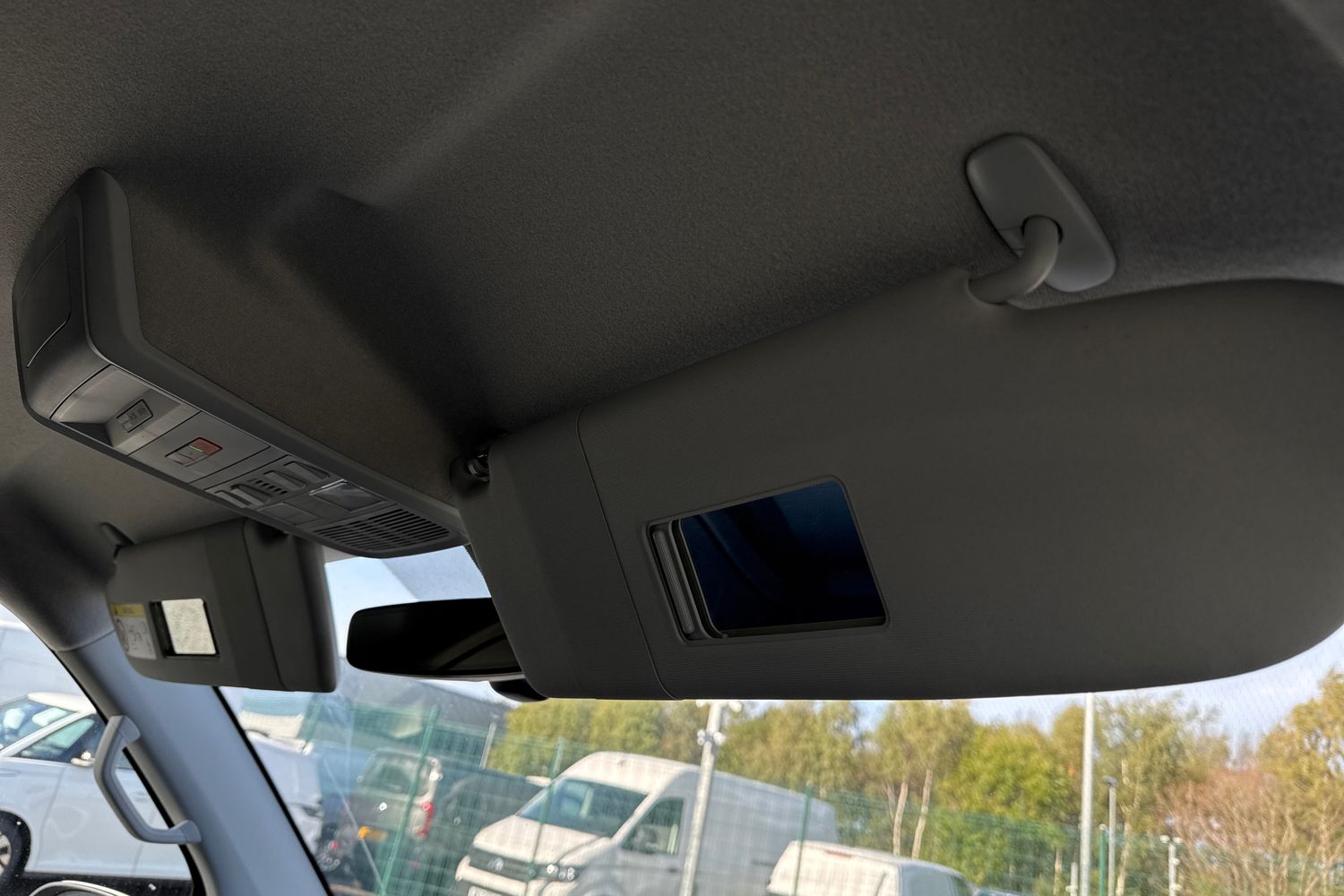 Used Volkswagen Transporter 2024 for sale - 76401719: Photo 35