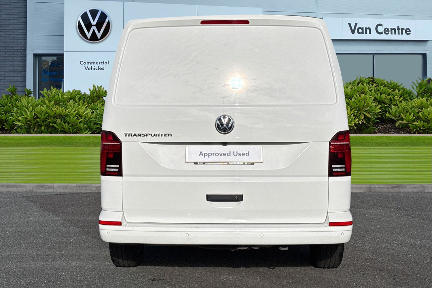 Used Volkswagen Transporter 2024 for sale - 76401719: Photo 4