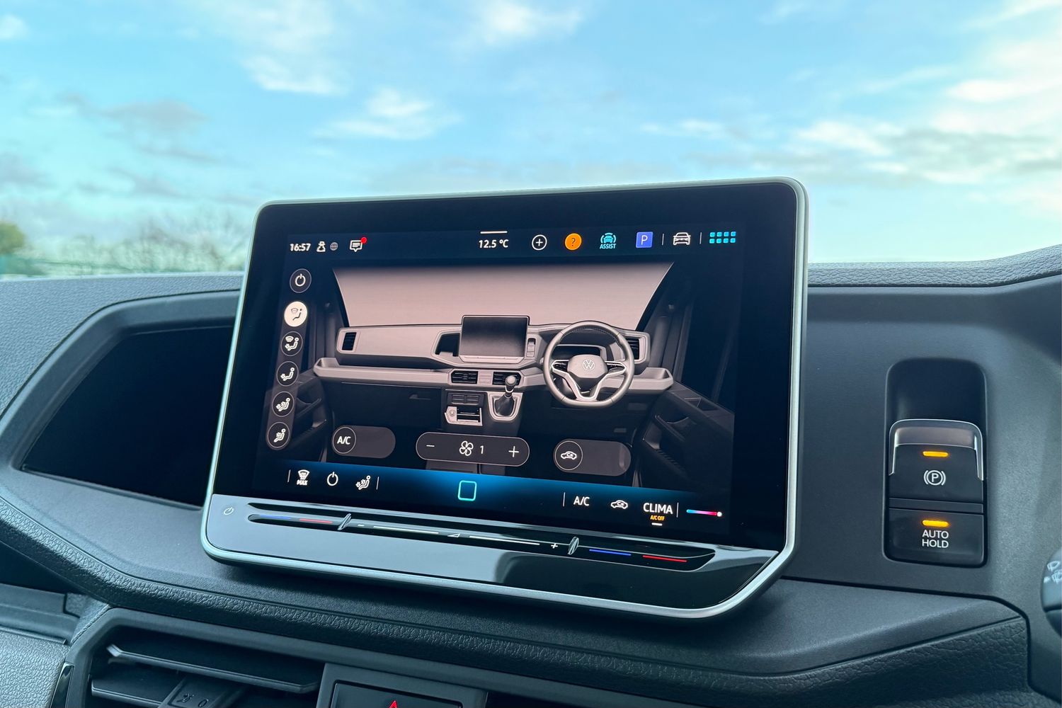 Used Volkswagen Crafter 2025 for sale - 77071957: Photo 21