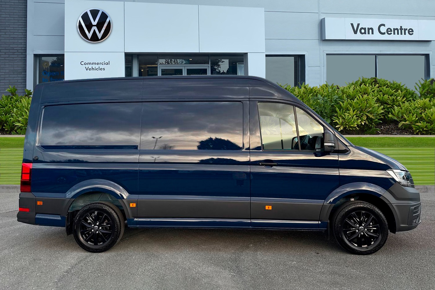 Used Volkswagen Crafter 2025 for sale - 77071957: Photo 3