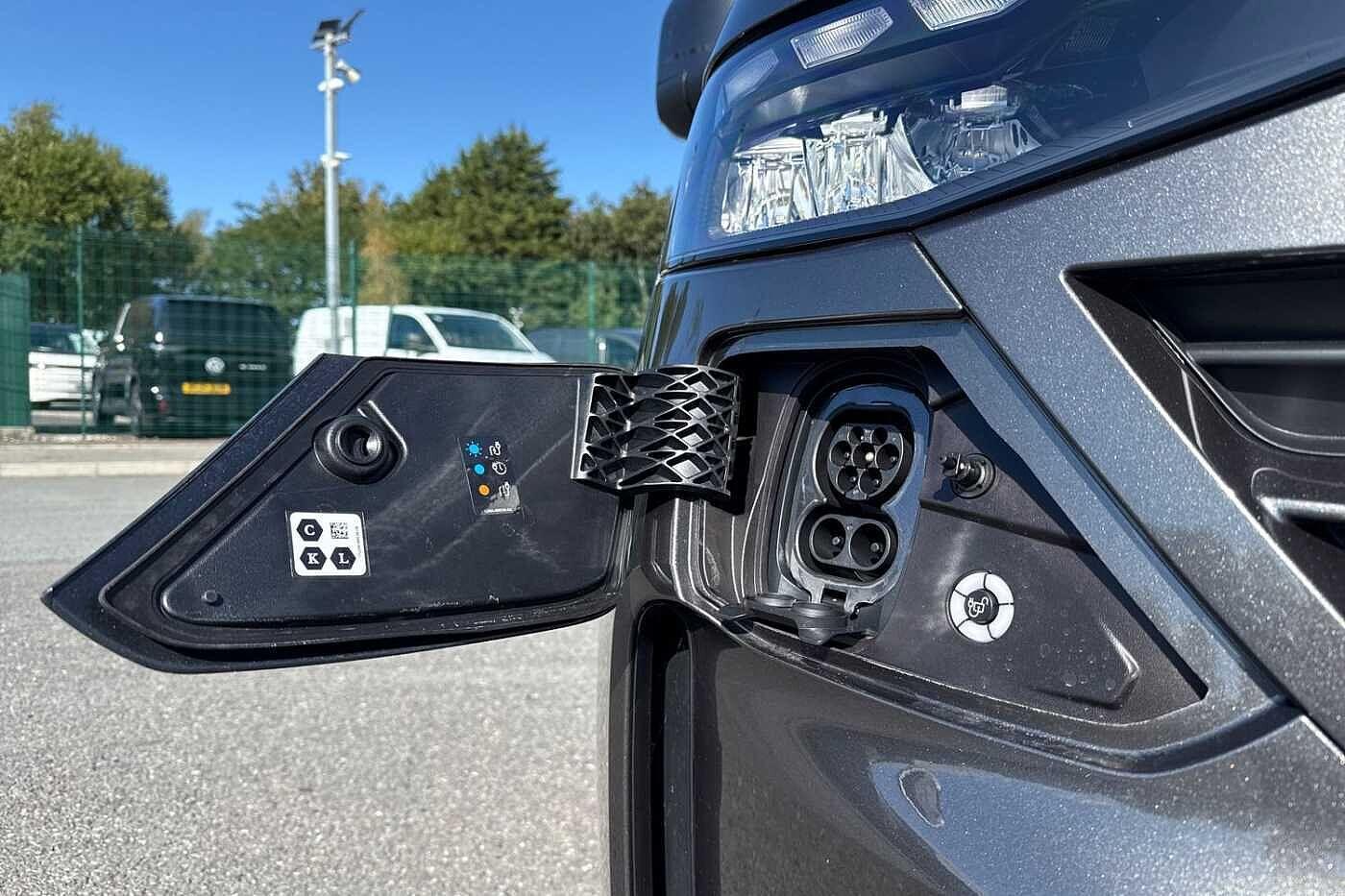 Used Volkswagen Transporter 2025 for sale - 77981861: Photo 24