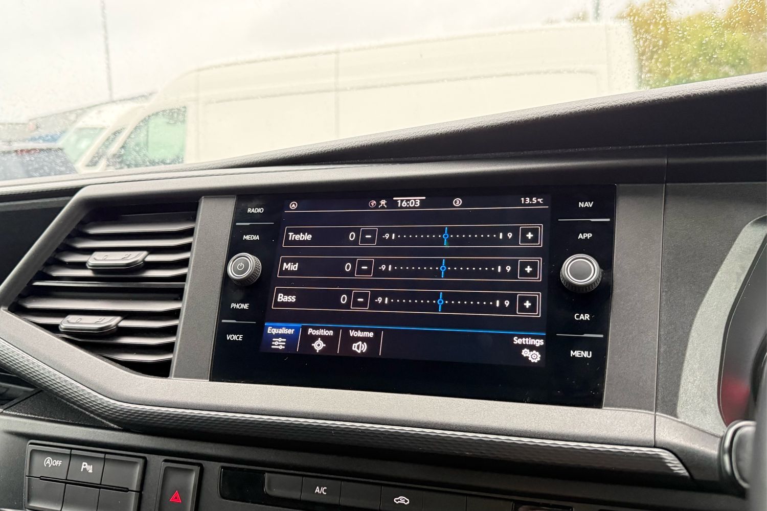 Used Volkswagen Transporter 2024 for sale - 76553491: Photo 52