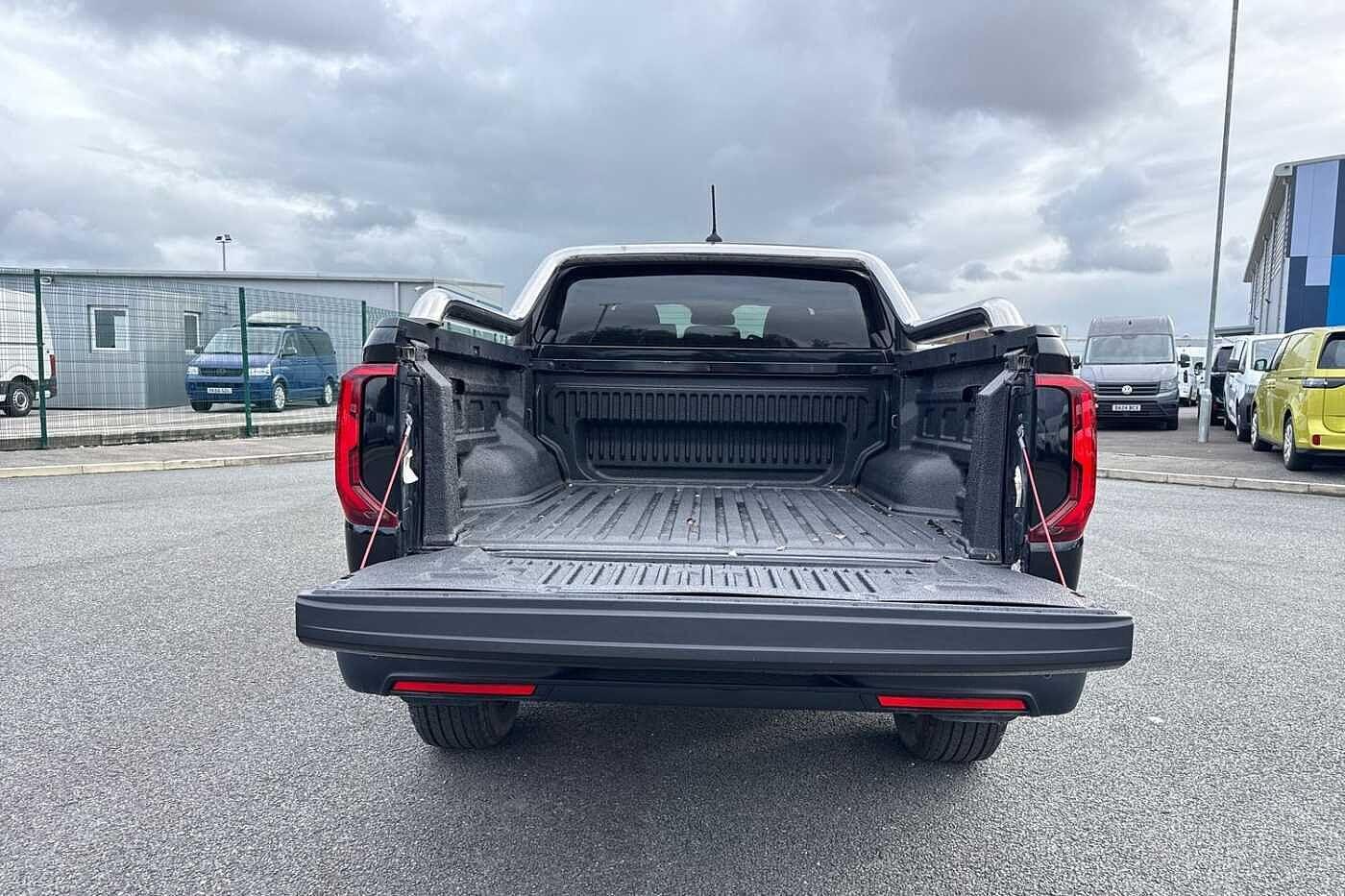 Used Volkswagen Amarok 2025 for sale - 77340911: Photo 9