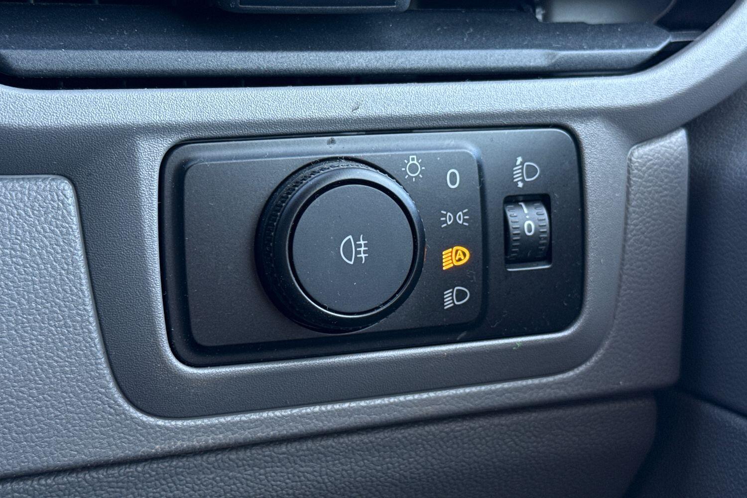 Used Volkswagen Transporter 2025 for sale - 78163399: Photo 41