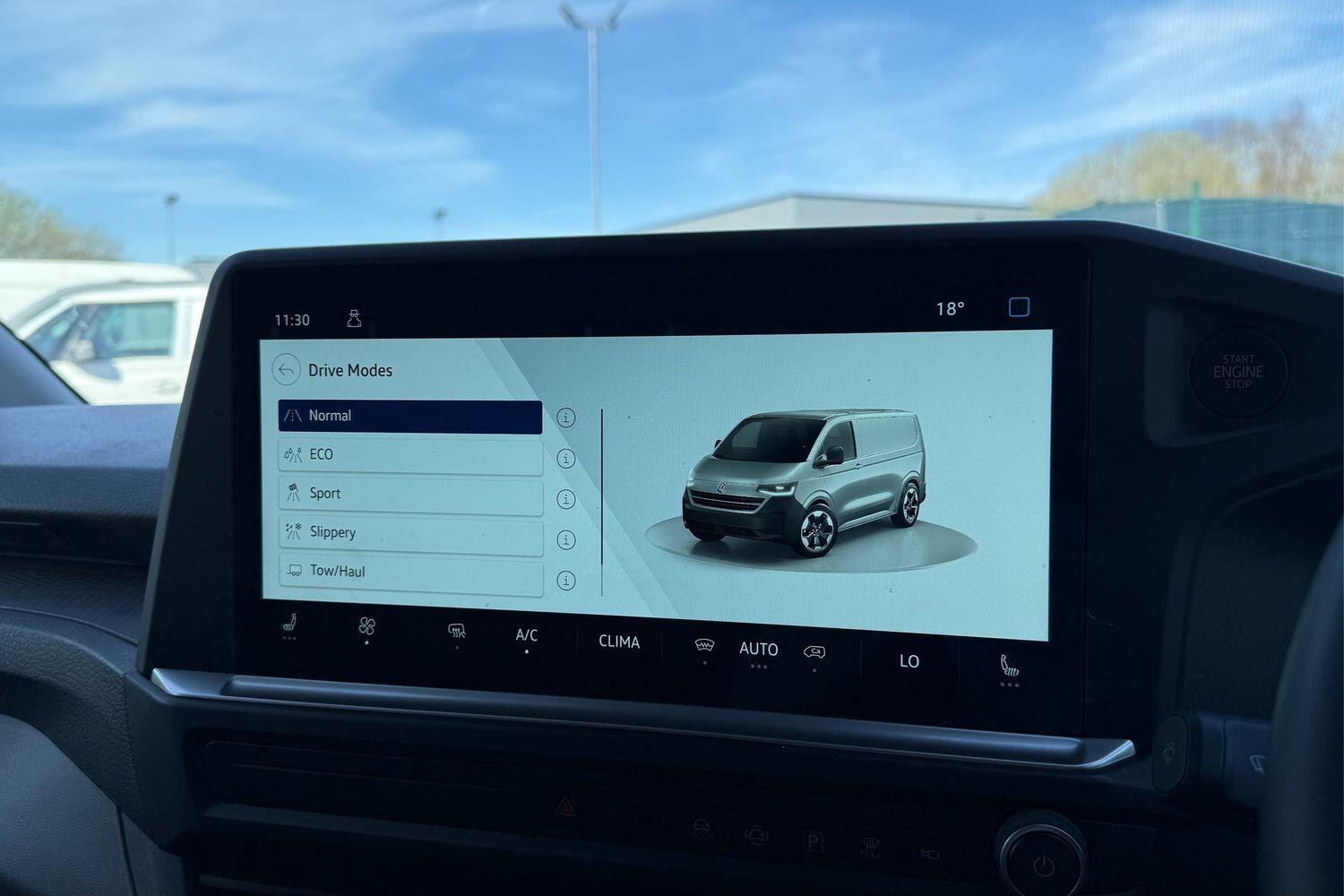 Used Volkswagen Transporter 2025 for sale - 78163399: Photo 45