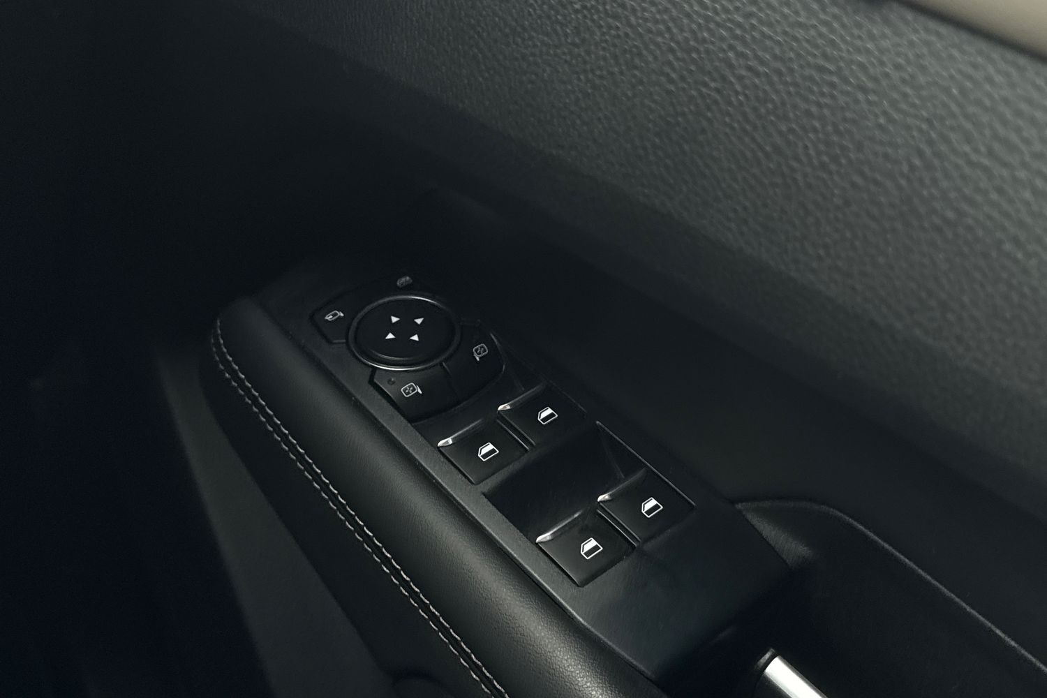 Used Volkswagen Amarok 2024 for sale - 76339930: Photo 42