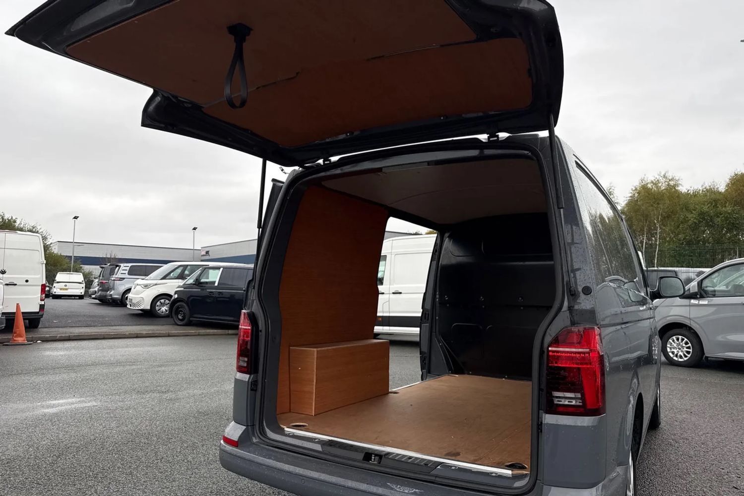 Used Volkswagen Transporter 2024 for sale - 76863293: Photo 32