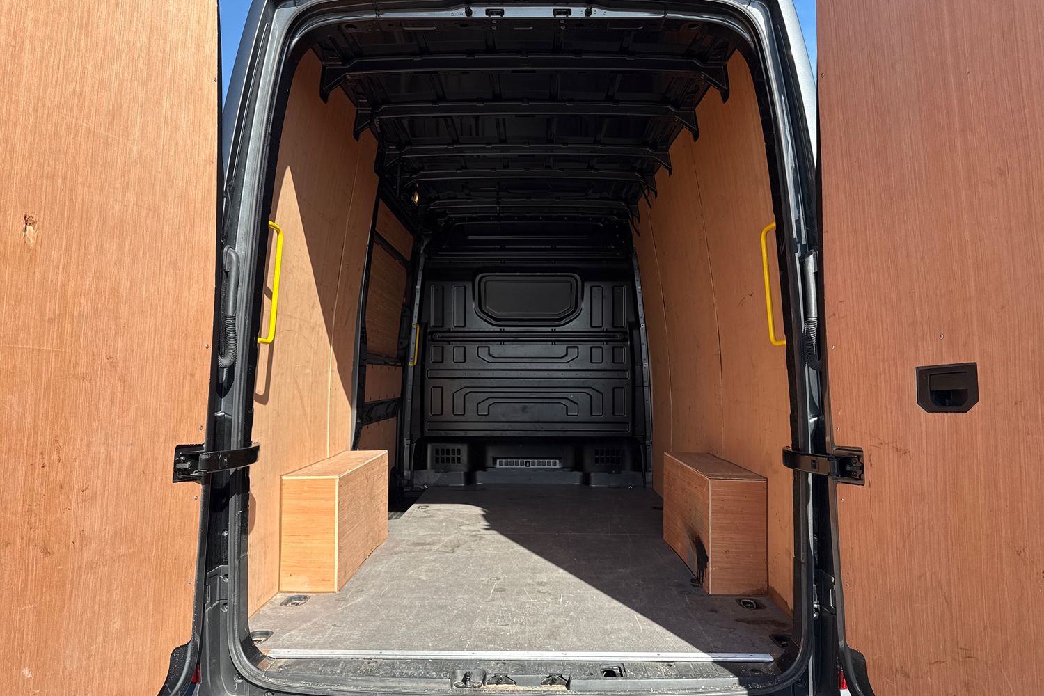 Used Volkswagen Crafter 2024 for sale - 75904087: Photo 9