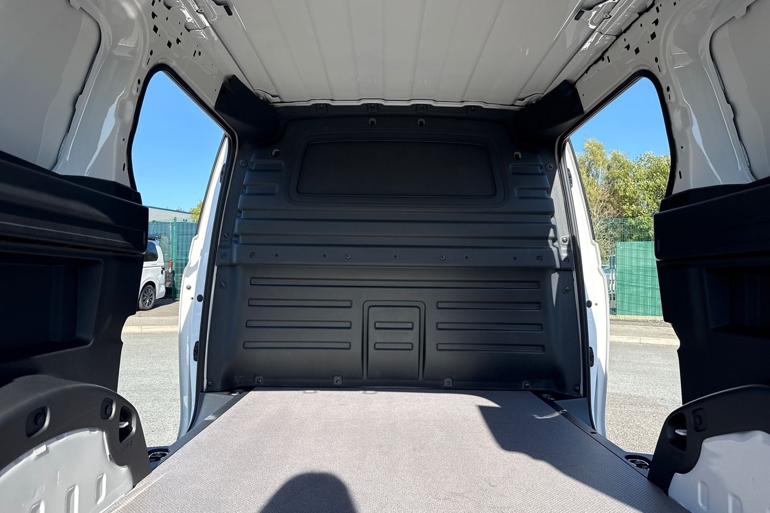 Used Volkswagen ID.Buzz 2025 for sale - 76739576: Photo 31