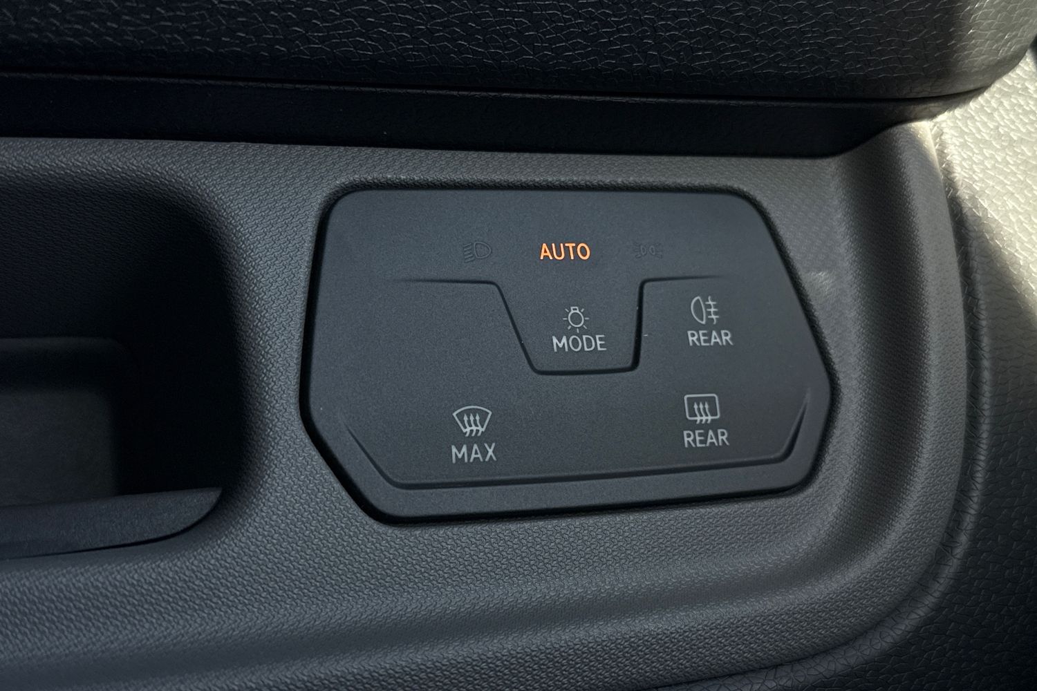 Used Volkswagen ID.Buzz 2025 for sale - 76739576: Photo 36