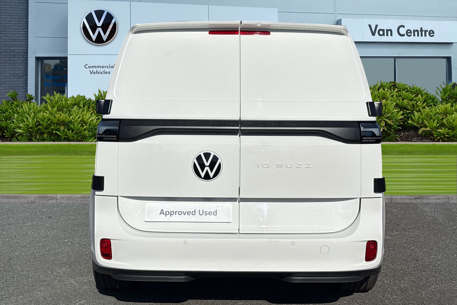 Used Volkswagen ID.Buzz 2025 for sale - 76739576: Photo 4
