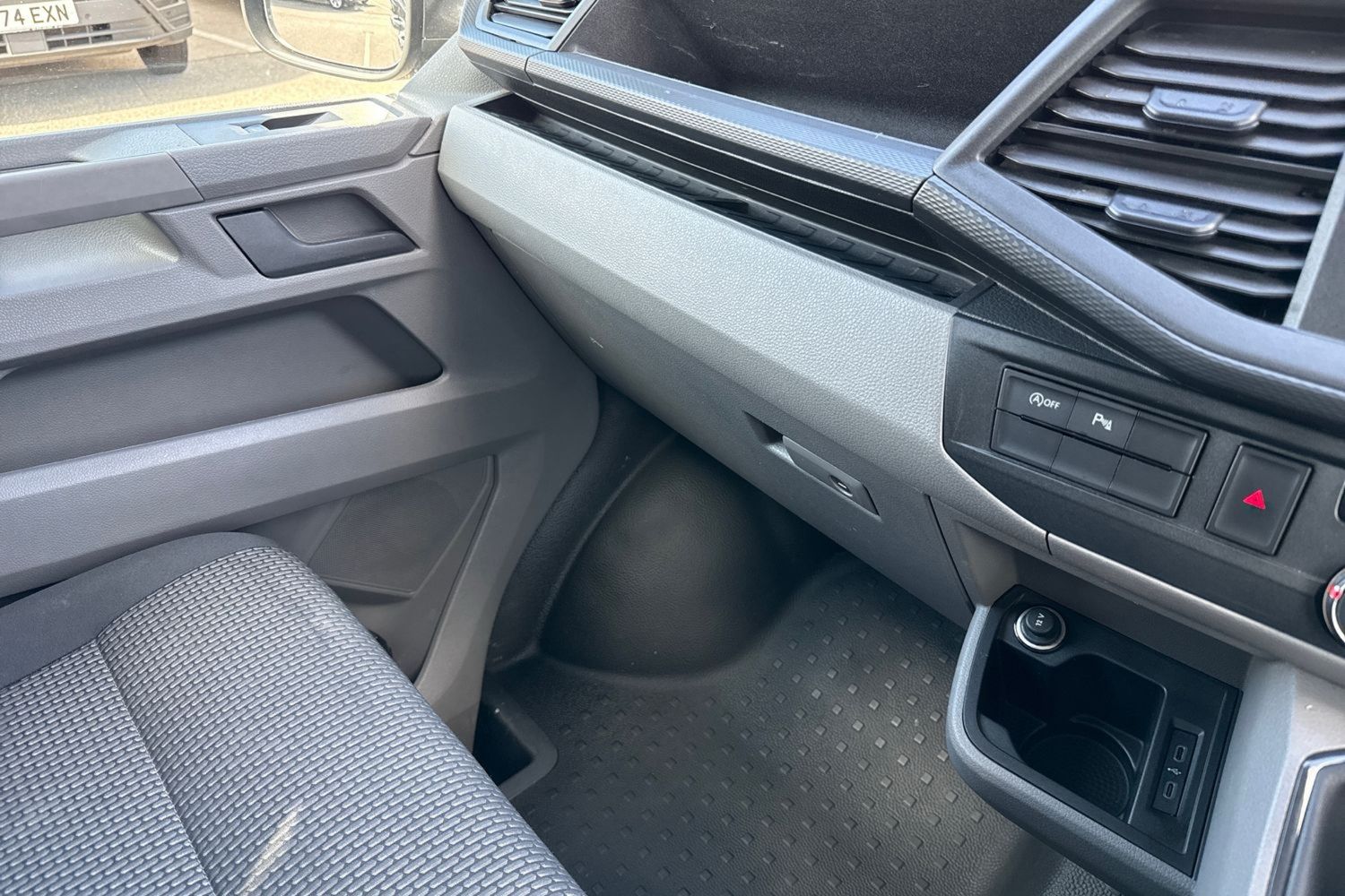 Used Volkswagen Transporter 2024 for sale - 77187421: Photo 19