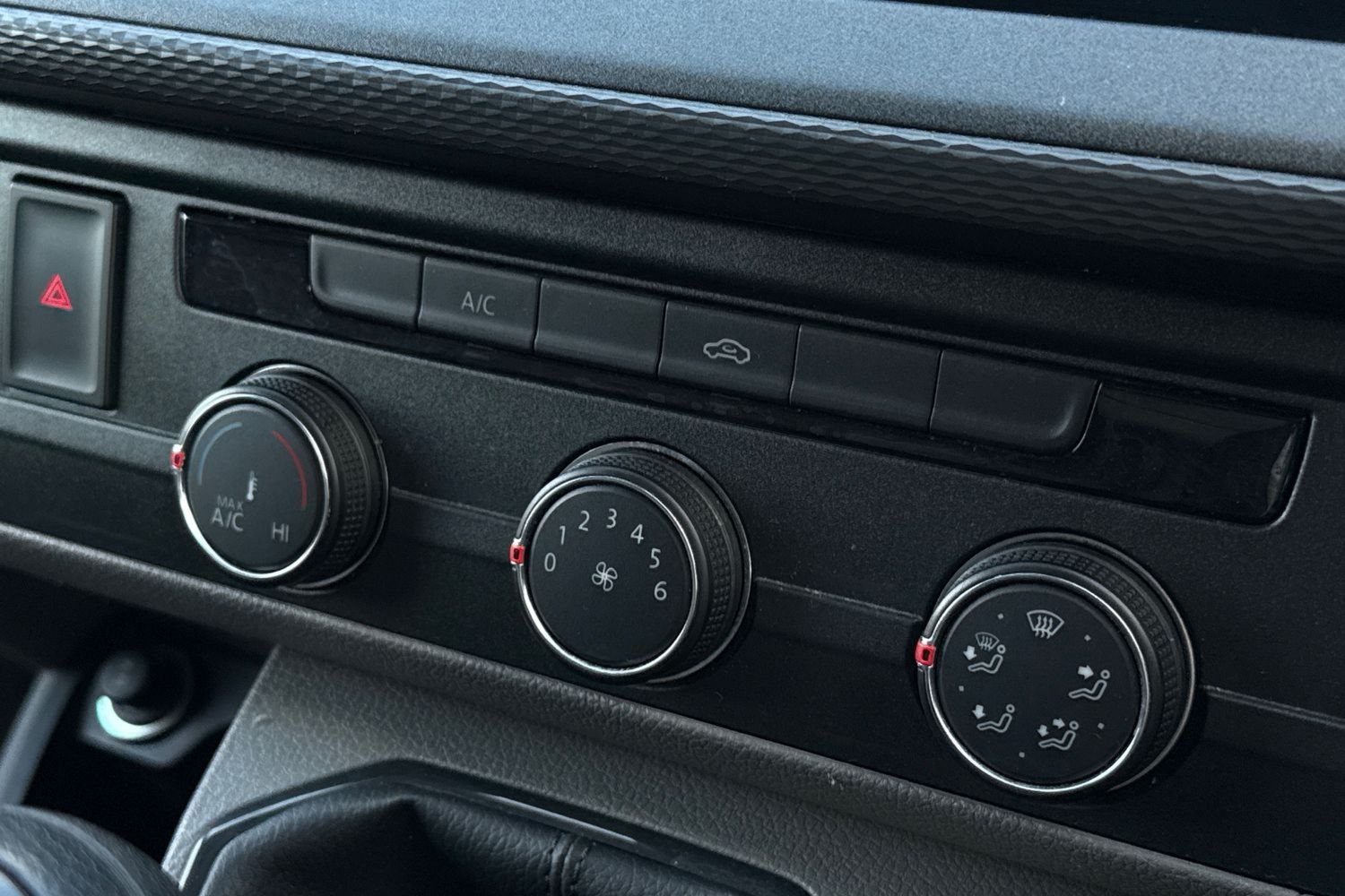 Used Volkswagen Transporter 2024 for sale - 77187421: Photo 21