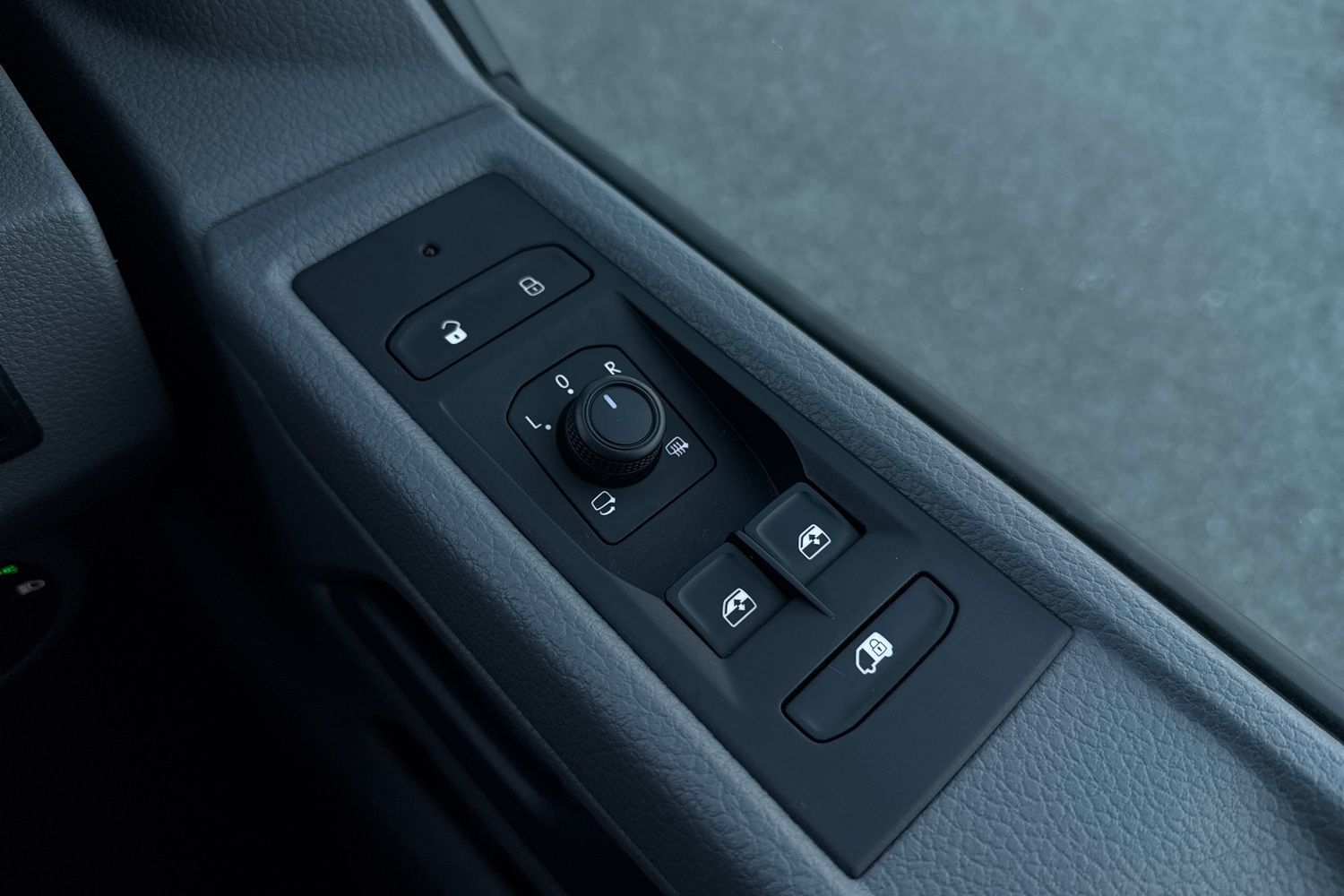 Used Volkswagen Transporter 2024 for sale - 76576231: Photo 41