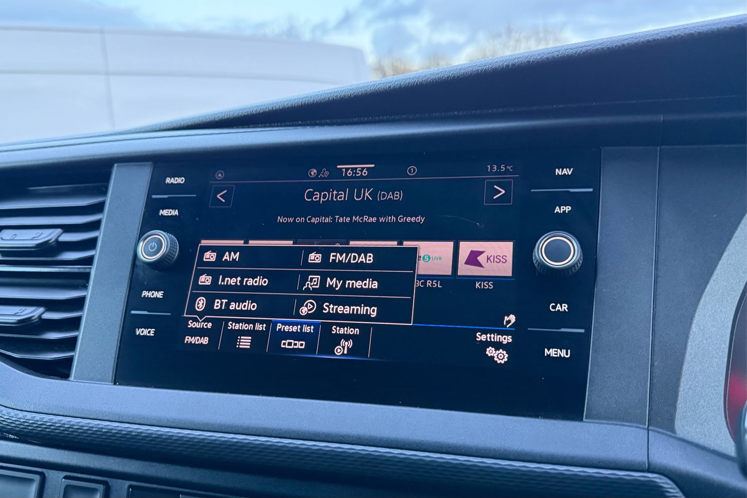 Used Volkswagen Transporter 2024 for sale - 76576231: Photo 46