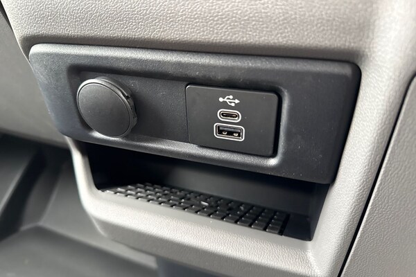 Used Volkswagen Transporter 2025 for sale - 76242712: Photo 37