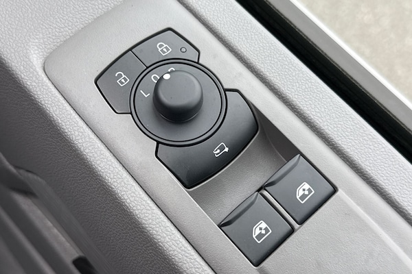Used Volkswagen Transporter 2025 for sale - 76242712: Photo 40